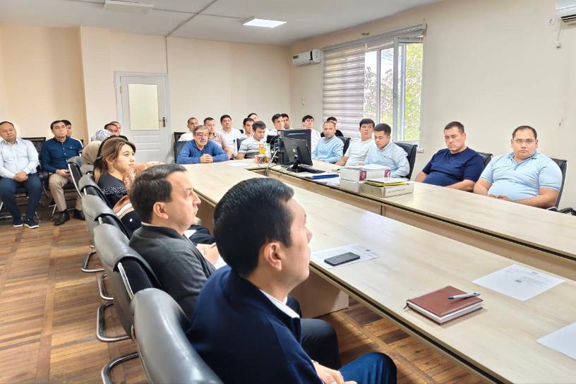 Toshkent shahar Qurilish bosh boshqarmasida jismoniy va yuridik shaxslar bilan ishlash, mehnat qonunchiligi talablariga rioya qilinishi hamda korrupsion holatlarning oldini olish yuzasidan tadbir tashkil etildi.