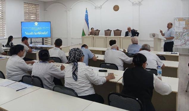 Mahalla raislari ishtirokida seminar