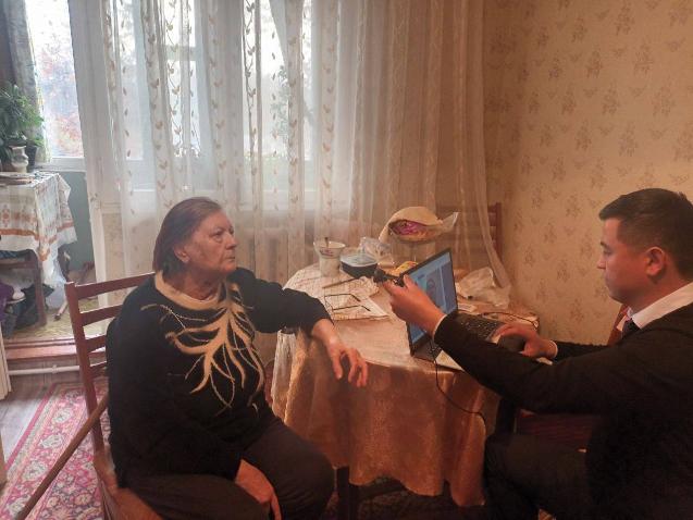 70 yoshli ayolga sayyor davlat xizmati ko’rsatildi 