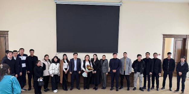 Yoshlar bilan uchrashuv
