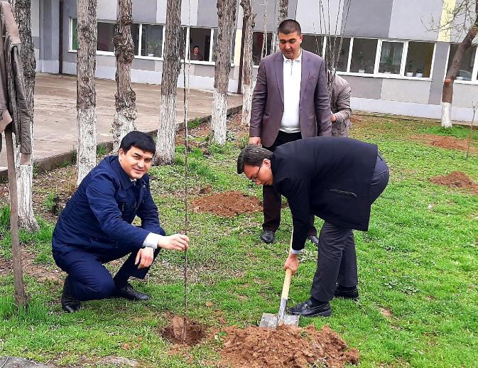 Adliya xodimlari “Yashil makon” umummilliy loyihasida faol ishtirok etishmoqda